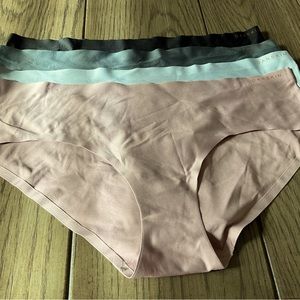 New without tags Danskin hipster panties.